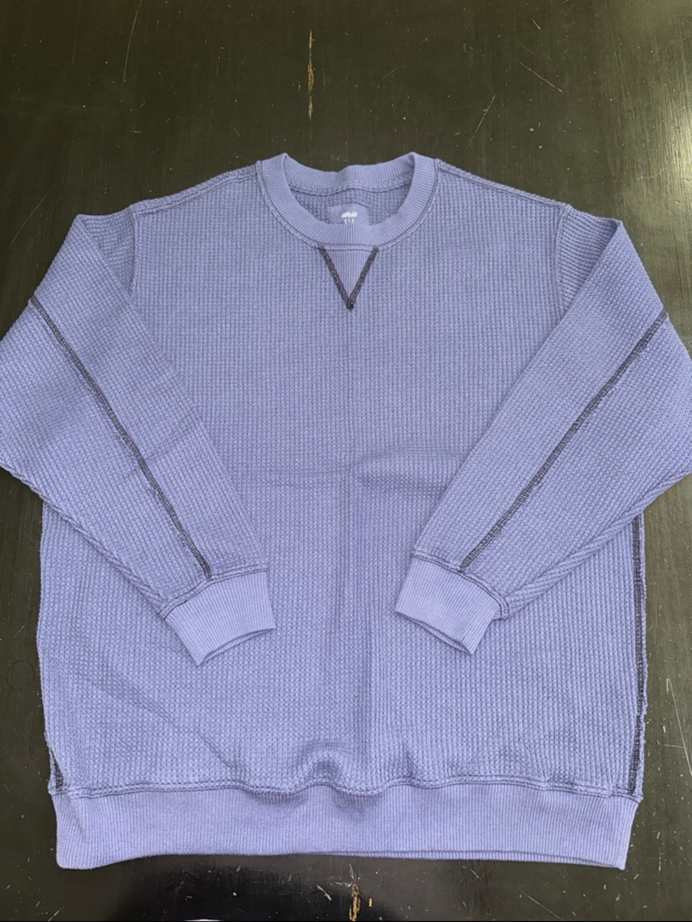 AERIE navy blue waffle style sweatshirt. size small. great used condition.